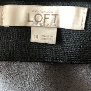 Burgundy faux leather pencil skirt